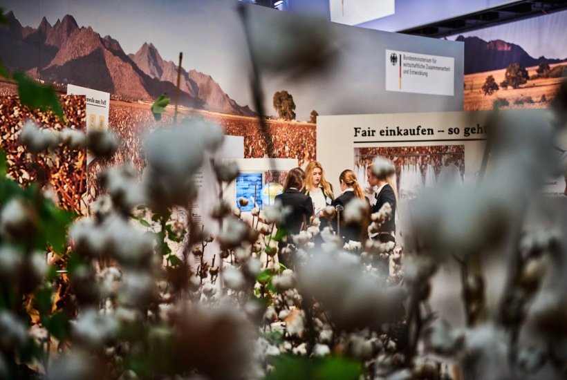 BMZ Gruene Woche Messestand super 16