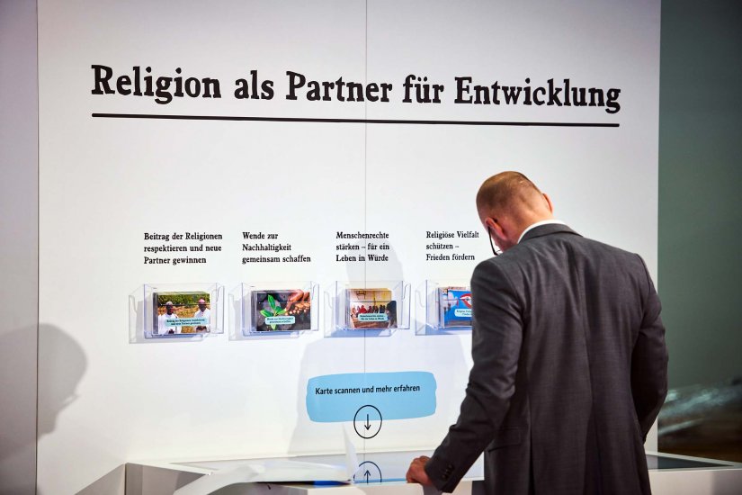 Super Messe Kirche 46