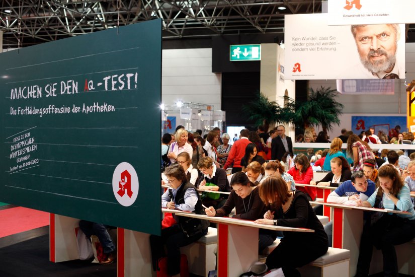 Super Abda Apotheke Messestand 02