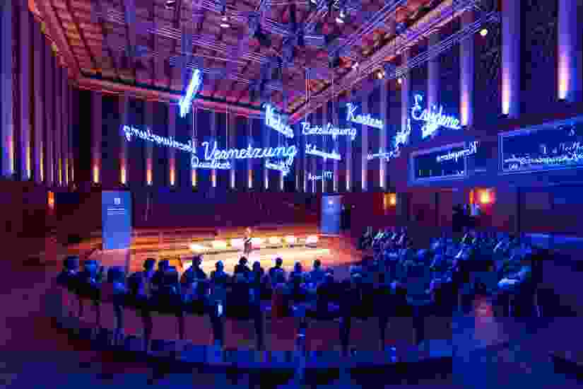 Super Philips Kol Event 2017 Lichtinstallation 03