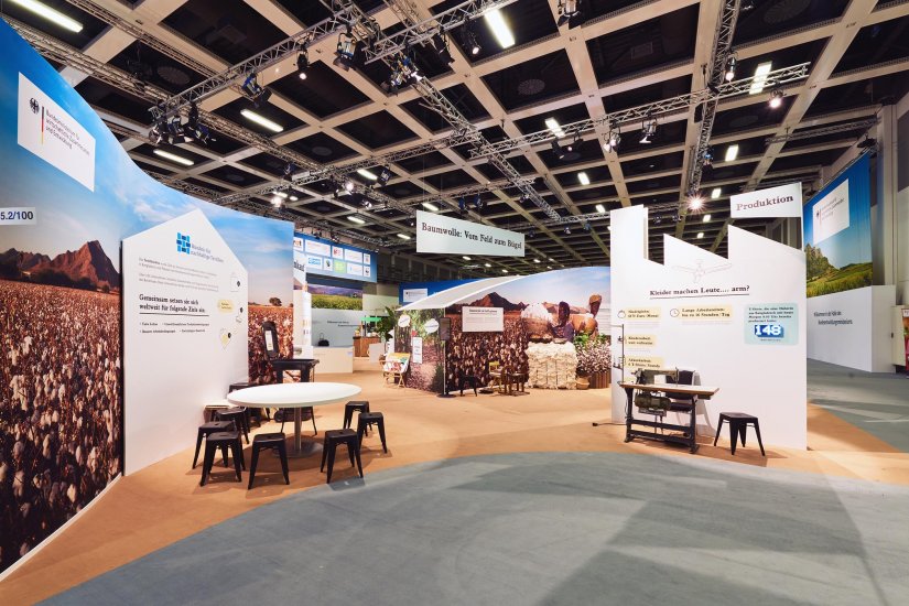Super Bmz Gruene Woche Messestand 04