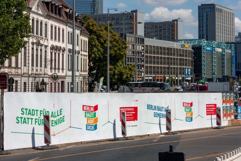 Bausenat-berlin-baut-plakate-01