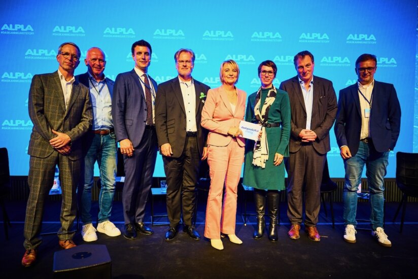 F 10 24 ALPLA via SUPER by HARRY WEBER 402